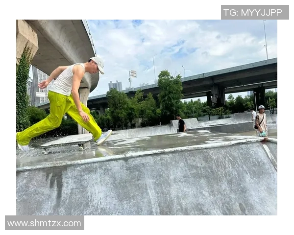 周静独家分享滑板技巧与心得体会让你轻松掌握滑板乐趣与挑战