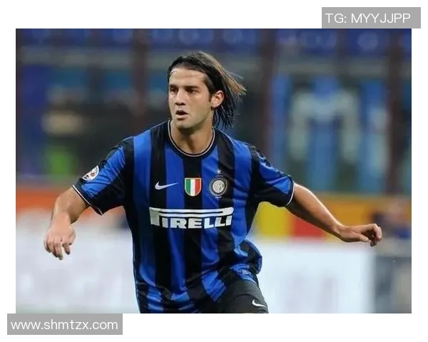 回顾已经退役的足球明星们的辉煌岁月与传奇故事